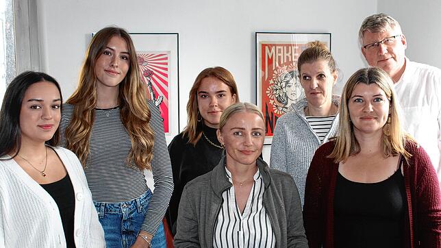 Das Organistionsteam des diesjährigen Interkulturellen Tags (von links): Katharina Prottengeier, Anna Kempter, Fiona Stoffel, Christin ...