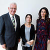 Bella figura: Ministerpräsident Winfried Kretschmann spricht im September 2016 in Stuttgart mit Friedensnobelpreisträgerin Nadia Murad ...
