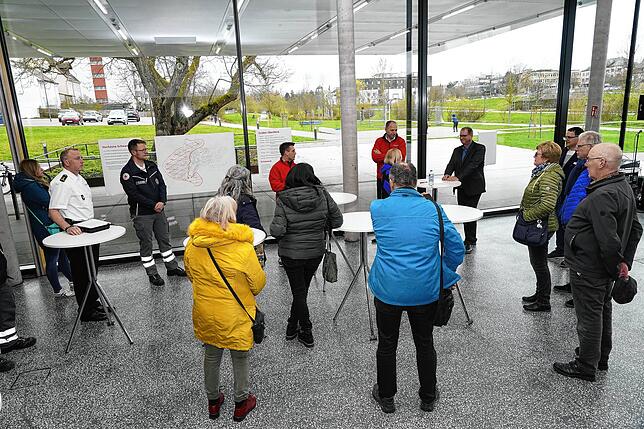 Überschaubar ist das Interesse an der Informationsveranstaltung. Nur 20 Bürger kommen.