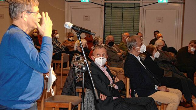 Wilhelm Wicker aus Ostrach macht sich Sorgen, weil die stationäre Versorgung künftig an einem Standort konzentriert wird, was eine ...