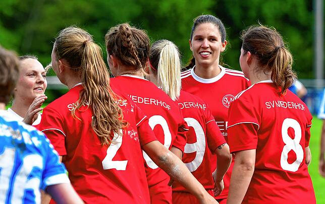 Bild 1: SC Niederhof/Binzgen feiert ersten Sieg beim 4:3 gegen den Hegauer FV II &ndash; und wir haben Bilder!