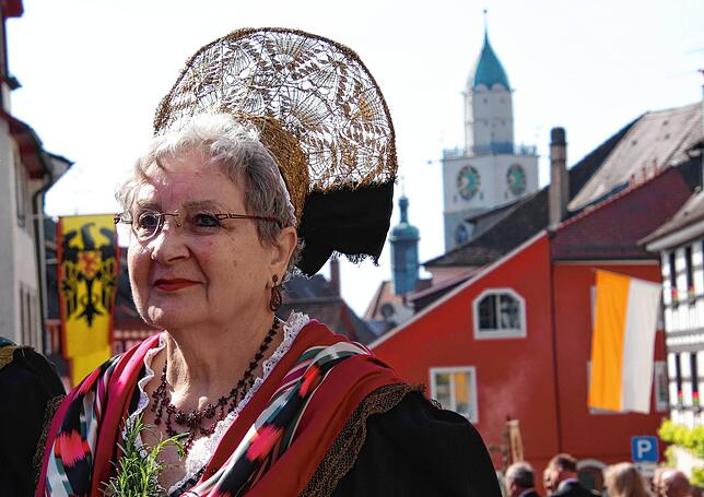 Trachtenmutter (Vorsitzende) Renate Lohr.