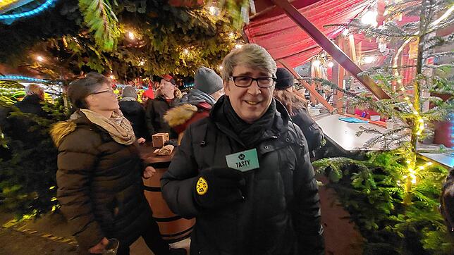 Bild 8: SÜDKURIER-Hincooker Andi Schuler backt für Konstanzer Tafel - alle Bilder