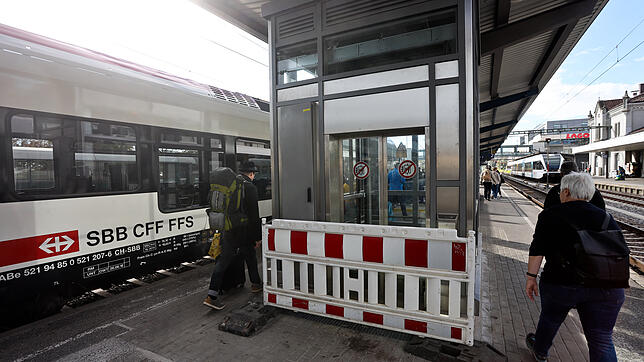 Der Fahrstuhl defekt &ndash; wie hier in Konstanz &ndash; oder erst gar nicht vorhanden: Gewohnheit an den Bahnhöfen im Land.