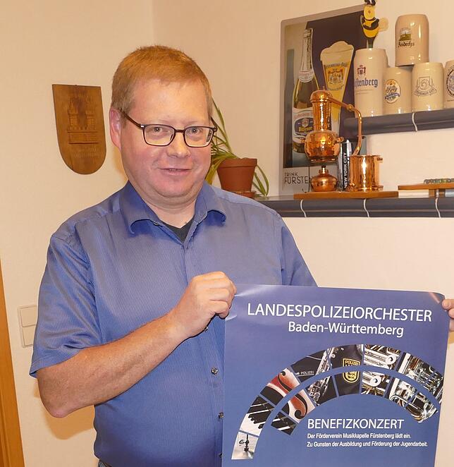 Dirigent Matthias Mayer ist mit dem Polizeiorchester in Gesprächen wegen einem erneuten Auftritt im Jubiläumsjahr.
