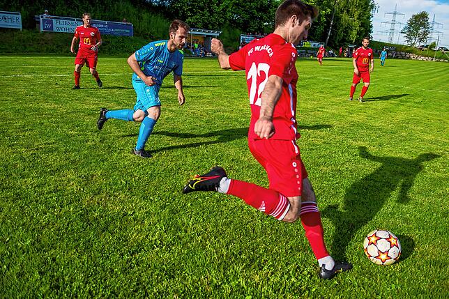 Bild 12: SV Buch besiegt den FC Wallbach mit 6:0 &ndash; und wir haben Bilder!