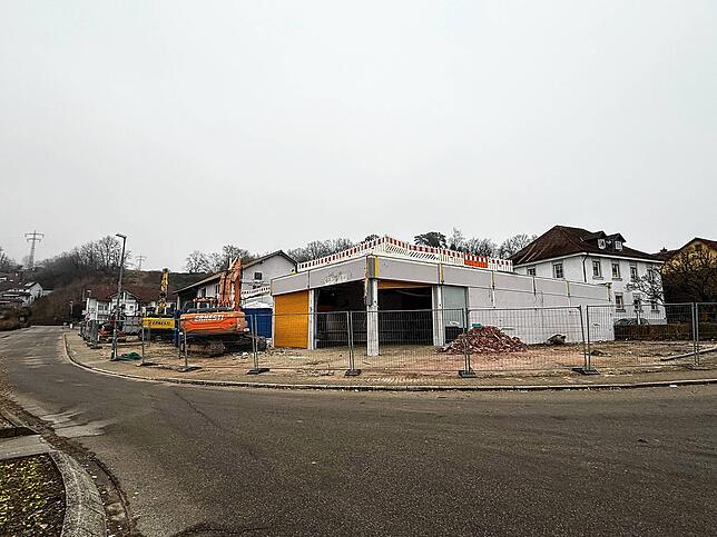 Bild 4: Bilder vom Abriss des ehemaligen EDEKA-Marktes in Kadelburg