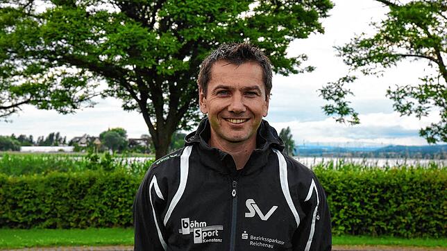 Rolf Blum, der Trainer der SG Reichenau/R.-Waldsiedlung, kann angesichts des 2:0-Auswärtssiegs seiner Mannschaft beim SV Worblingen ...