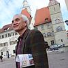 Roland Biniossek (Die Linke) hat andere Vorstellungen von dem, was an Parteiberichten im Amtsblatt &bdquo;Hallo Ü&ldquo; möglich sein ...