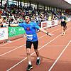 Das Bild von Andreas Apruzesse ist vom Zieleinlauf beim Baden-Marathon in Karlsruhe 2019, seinem ersten Marathon auf Wettkampfebene. Er ...