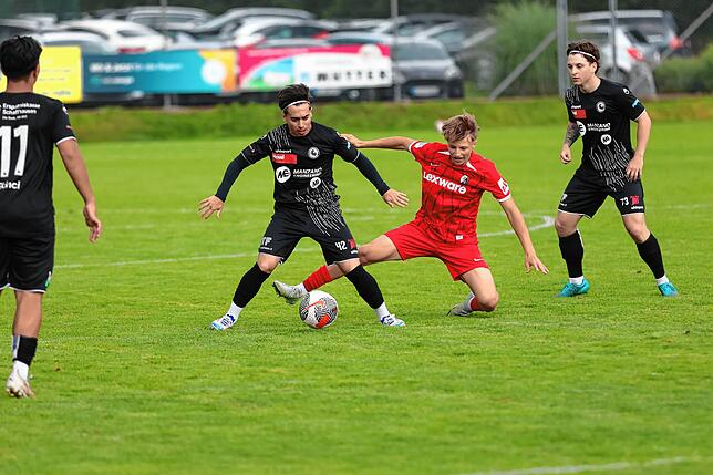 Bild 31: U19 des SC Freiburg gewinnt Test in Eggingen gegen den SV Schaffhausen mit 4:1 – wir haben Fotos!