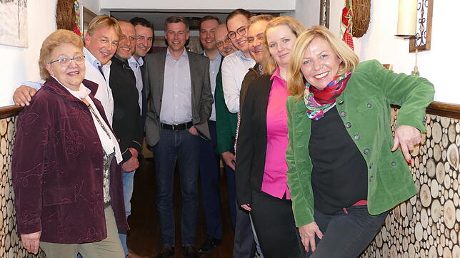Die CDU-Kreistagskandidaten (von links): Lucia van Kreuningen, Ingo Bauer, Klaus Buntru, Tobias Gantert, Christian Mauch, ...