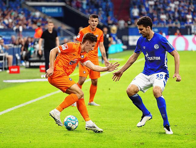 Omar Sijaric (links), im August 2021 im Zweitligaspiel gegen den FC Schalke 04.