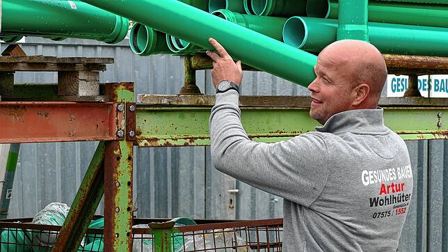 Bauunternehmer Matthias Wohlhüter kann angesichts der enorm gestiegenen Materialkosten, besonders für Holz, Häuslebauern zur Zeit keine ...