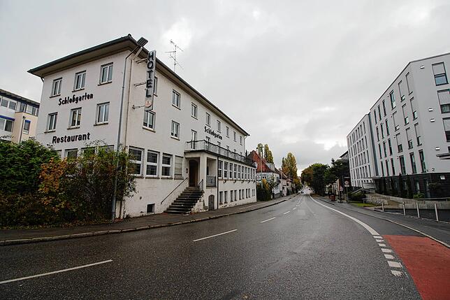 Das Hotel Schlossgarten ist derzeit ans Landratsamt vermietet und wird vom Land als Gemeinschaftsunterkunft für Geflüchtete genutzt.