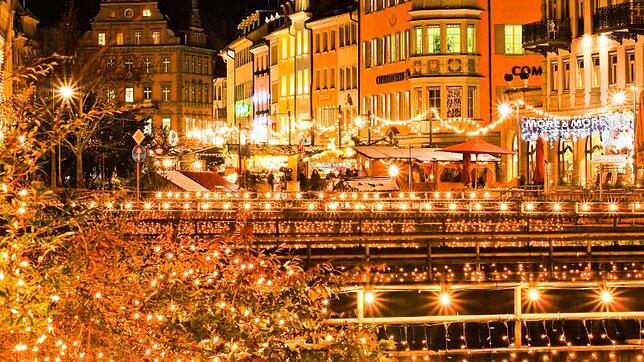 Der Weihnachtsmarkt in Konstanz wird 2023 wieder eröffnet. Wir informieren Sie über Öffnungszeiten und Programm.