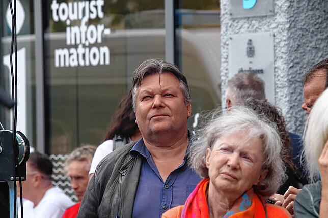 Bild 30: Der Überlinger CSD in Bildern, und dazwischen eine kleine Gruppe AfD