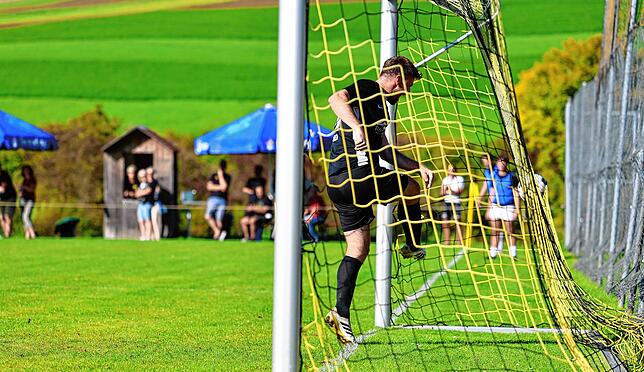 Bild 8: Unsere Bildergalerie von der Partie zwischen dem FC Gutmadingen und der SG Dauchingen/Weilersbach