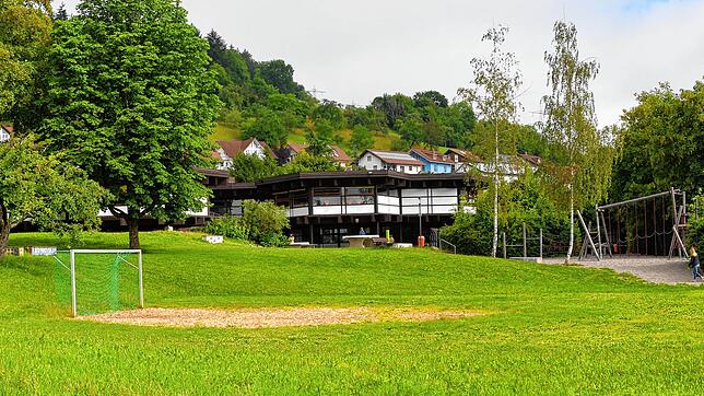 Westlich des bestehenden Schulhausesin im Waldshut-Tiengener Ortsteil Gurtweil soll ein 1300 Quadratmeter großer Neubau entstehen, um ...