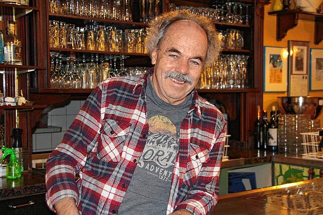 Edgar Deschler gibt das Café Schröder in Singen ab.