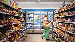 Beispielbild eines Tante-Enso-Marktes. Ähnlich könnte es ab März des Jahres 2025 auch in den Bernauer Geschäftsräumen ausschauen. Dazu ...