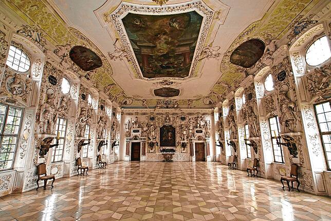 Herrliche Säle zieren Schloss Salem. Die ursprünglichen Bauherren kamen aus dem Orden der Zisterzienser.