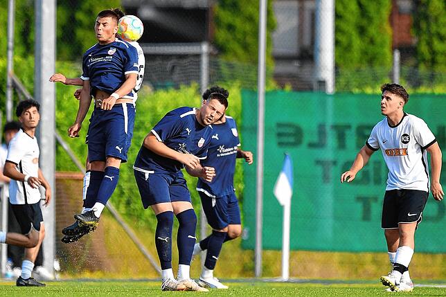 Bild 21: VfB Waldshut siegt im Hinspiel mit 1:0 gegen den FC Emmendingen &ndash; und wir haben Bilder!