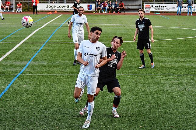 Bild 2: FC Schönau besiegt den VfR Bad Bellingen mit 2:0 &ndash; und wir haben Bilder!