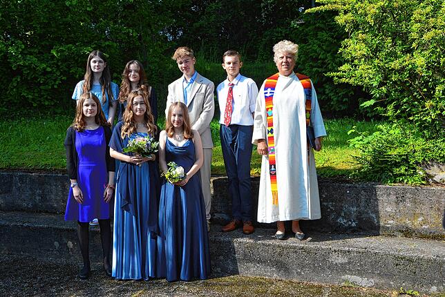 Die Gruppe bestehend aus Jara Greger, Ida Schubert, Hugo Waasner, Julien Götze, Fanny Ruppel, Isabel Toth und Maja Haible wurde im Mai ...
