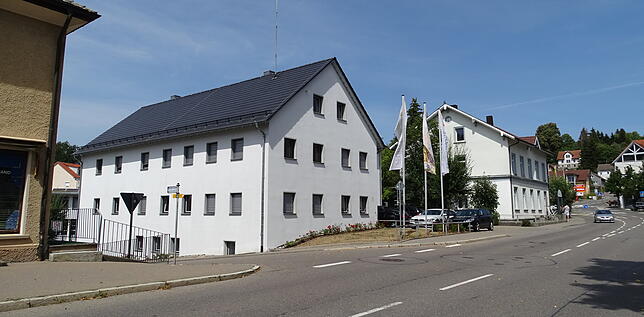 In einem modernen Verwaltungsgebäude präsentieren sich heute die Stadtwerke an der Stelle, wo früher das E-Werk gestanden hat. Die ...