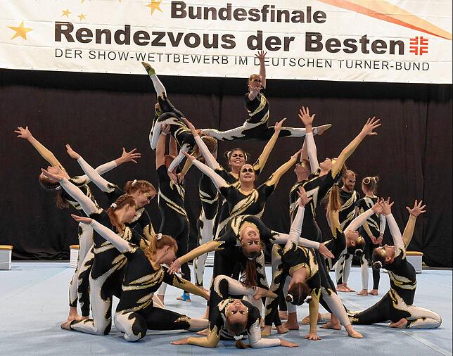 Das Schlussbild des Showteams Phoenix.