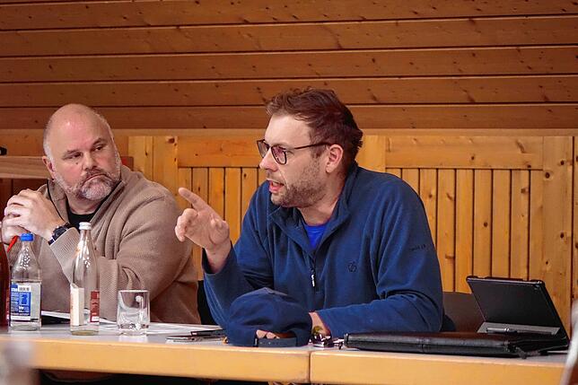 „Als Eltern bist Du darauf angewiesen, dass es so ein Angebot gibt“, sagte Gemeinderat Tobias Stekeler (rechts) zur Ferienbetreuung. ...