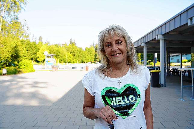 Manuela Kalisch aus Villingen geht drei bis vier mal in der Woche vor der Arbeit zum Frühschwimmen.