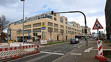 Während der Kanalsanierungsarbeiten gilt auf der Reichenaustraße auch tagsüber Tempo 30. 900 Autofahrer waren am Wochenende schneller ...