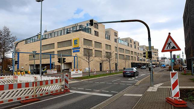 Während der Kanalsanierungsarbeiten gilt auf der Reichenaustraße auch tagsüber Tempo 30. 900 Autofahrer waren am Wochenende schneller ...