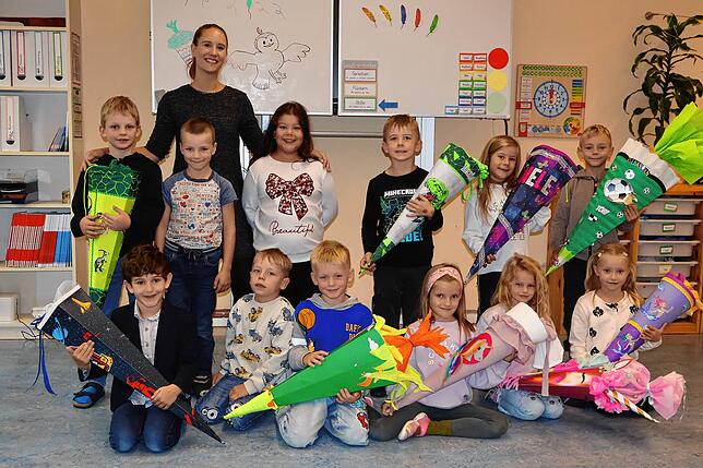 Die erste Klasse der Axel-Strecker-Grundschule Neuhausen mit Klassenlehrerin Lina Rinderknecht