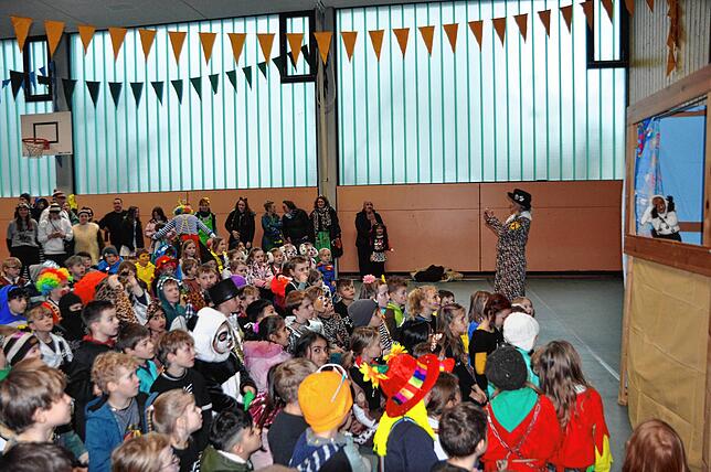 Bild 15: Fasnacht in Leimbach: Grundschüler befreit! Die schönsten Bilder der Narrenaktion im Überblick