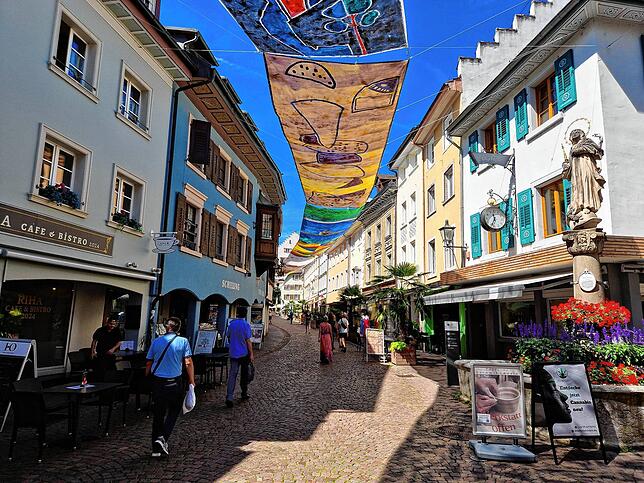 Immer einen Besuch wert: Die Tiengener Innenstadt, hier mit Luftart.