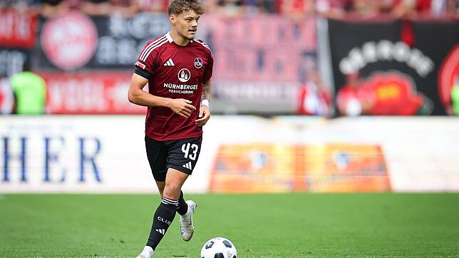 Jannik Hofmann wechselt auf Leihbasis zu Rot-Weiß Essen.