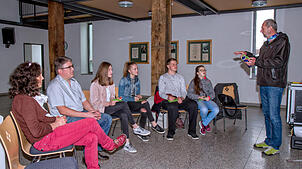 Christine Brückner (v.l.), Bernd Gombold, Antonia Lieb, Milena Bader, Elias Stroppel, Matea Stroppel und Roland Schönbucher machten sich ...