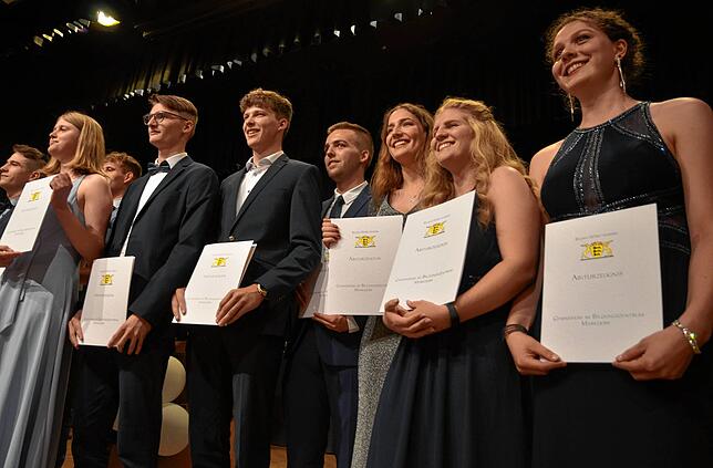 Bild 18: Bilder der Abifeier des Gymnasiums am Markdorfer Bildungszentrum &ndash; Teil 2