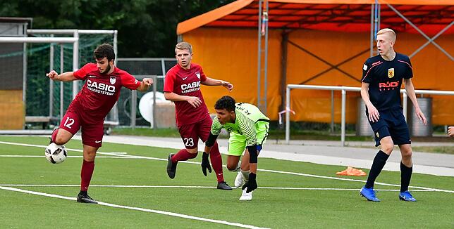 Bild 2: JFV Region Laufenburg setzt sich im über drei Stunden dauernden Pokalmarathon mit 18:17 durch &ndash; und wir haben Bilder!