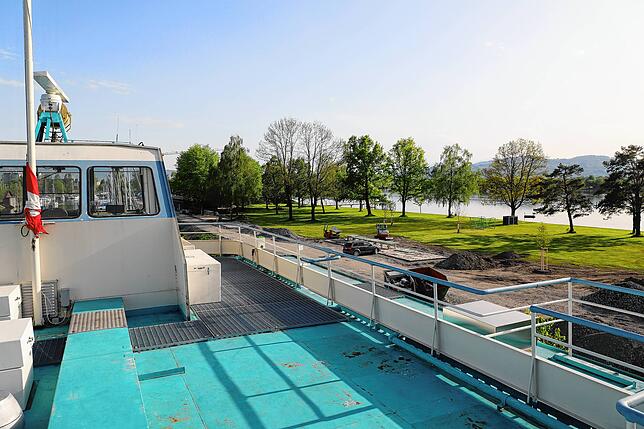 Das Oberdeck wird erstmal nicht saniert, soll später aber zum Sonnendeck mit bester Aussicht werden. Die Führerstände bleiben ebenfalls ...