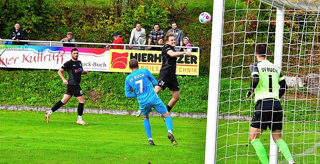 Bild 33: FC Wittlingen gewinnt Spitzenspiel beim SV Buch mit 3:0 – und wir haben Bilder!