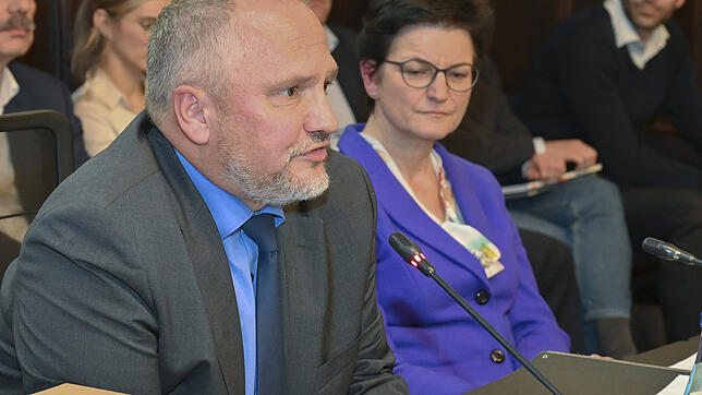 OB Martin Staab bei der ersten Haushaltsberatung.