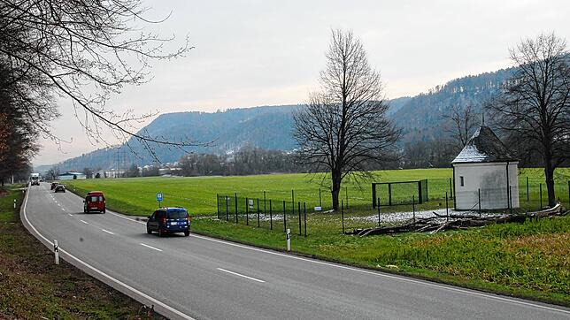 Das Areal &bdquo;Bannhag&ldquo; zwischen B 34 und dem Rhein in Albbruck ist der künftige Standort des neu geplanten Kreisklinikums. ...