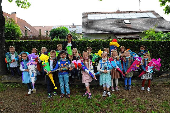 Grundschule Leimbach: Die Erstklässler der Klasse 1a freuen sich auf den neuen Schulalltag. Ihre Klassenlehrerin ist Barbara Ossenberg.
