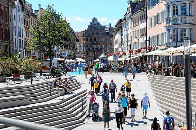Bild 29: Stöbern in der Altstadt, Action auf dem See und Genuss am Hafen: Bilder vom Wochenende in Konstanz