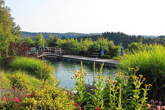 Das Naturbad Hohenfels ist das erste seiner Art im Landkreis Konstanz. Es wird in privater Betreiberschaft, nämlich in Form eines ...