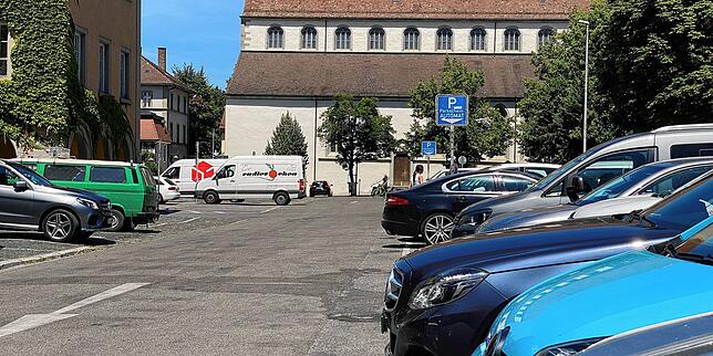 Noch wird der Stephansplatz von vielen gerne genutzt, um dort das Auto zu parken.